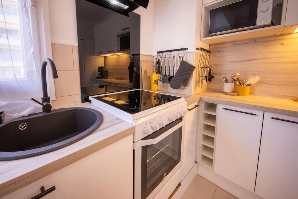 06B - Beautiful 2 Rooms With Terrace Sea View โรกบรูน-กัป-มาร์แต็ง ภายนอก รูปภาพ